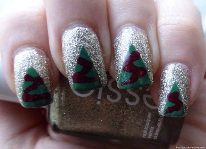 christmas tree manicure